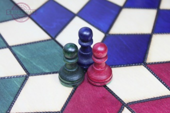 Шахматы на троих большие