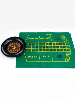 Набор для игры (рулетка, 2 колоды карт, 100 фишек)